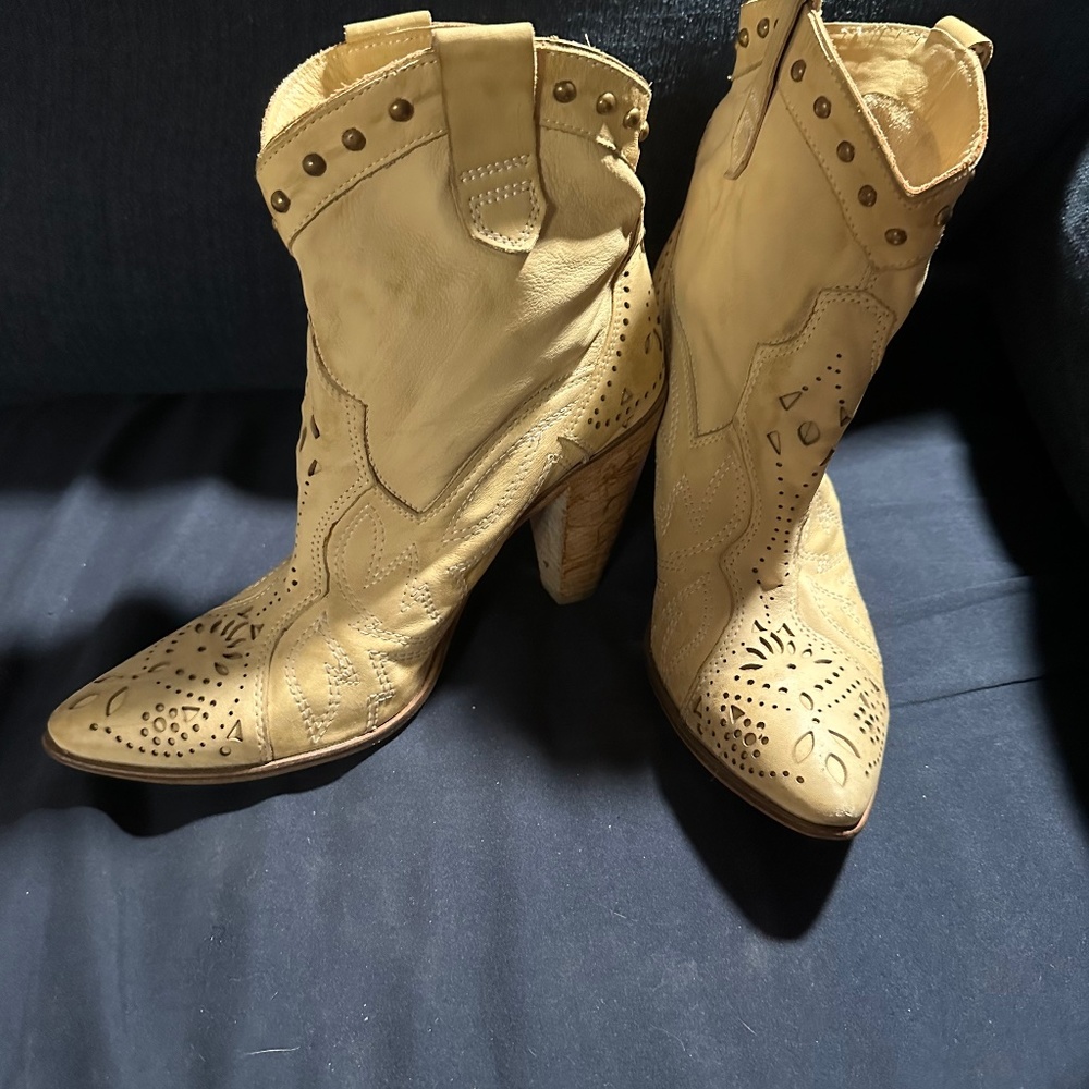Cowboy Boots, Italian Made Leather Yellow Ankle Booties  Size 41
